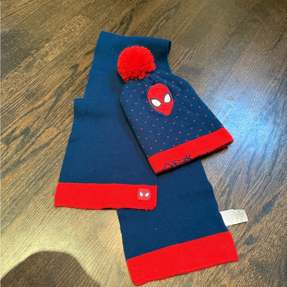 NWOT Toddler Spiderman Winter Hat and Scarf Set - Red and Blue